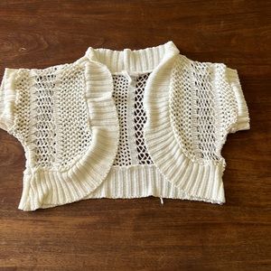 Medium short sleeve white crochet shrug